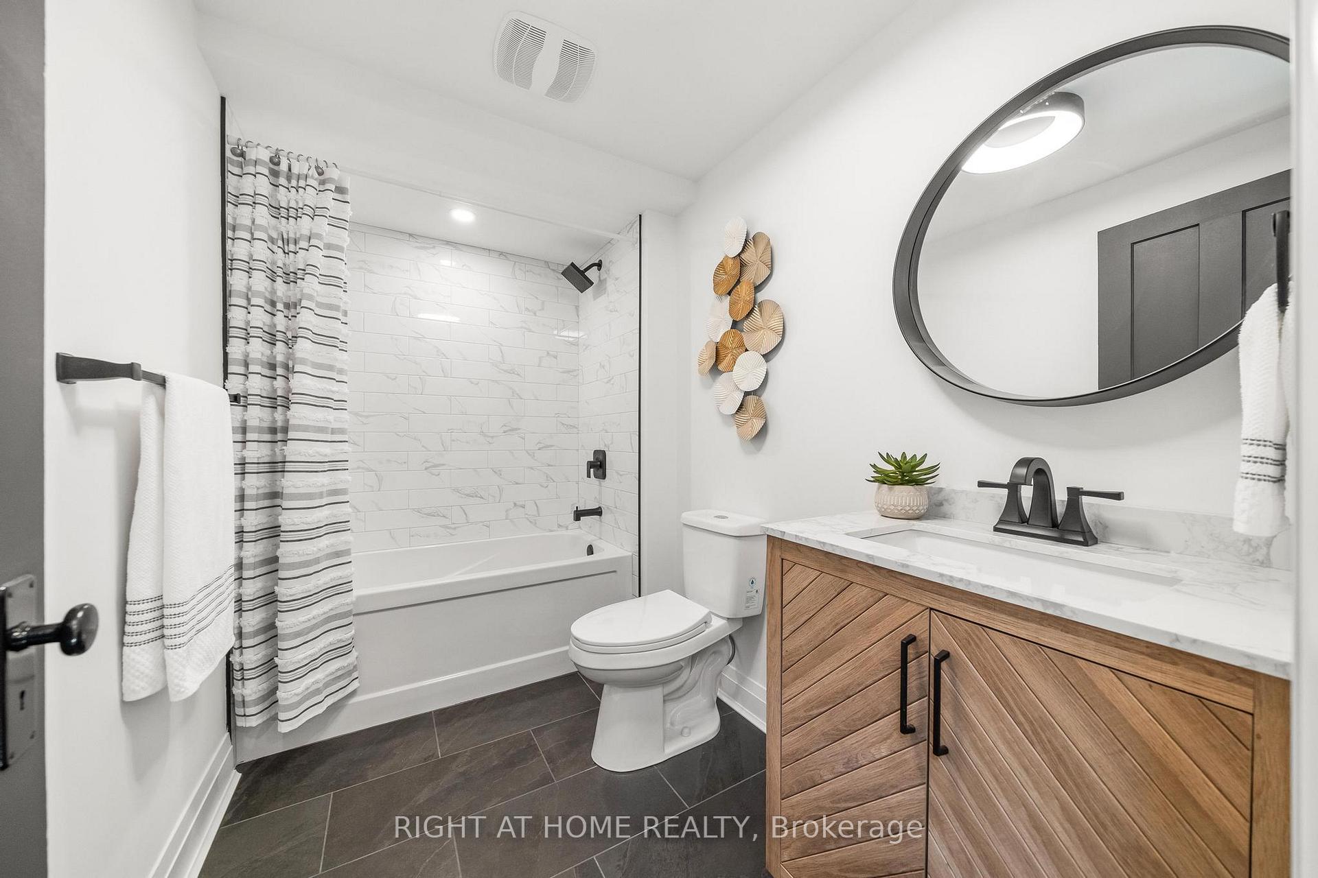 Photo 25 of Unit Main, 15 Pine Street, Hamilton, Kirkendall — HOMEH