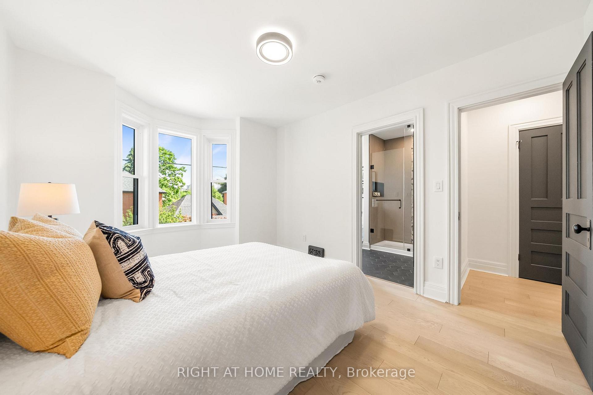 Photo 29 of Unit Main, 15 Pine Street, Hamilton, Kirkendall — HOMEH