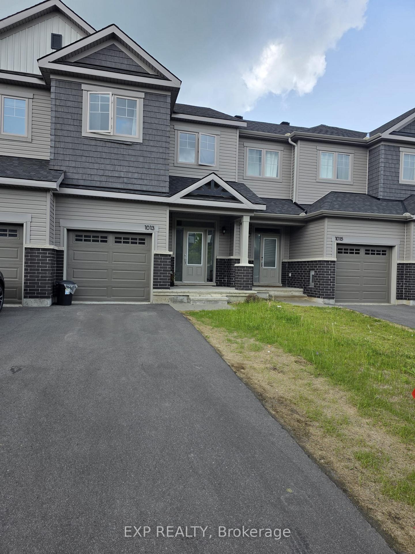 Photo 1 of 1013 Kijik Crescent, Ottawa, Blossom Park/Kemp Park/Findlay Creek — HOMEH