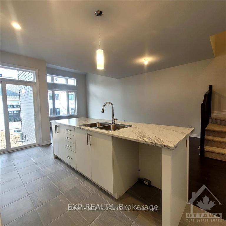 Photo 3 of 1013 Kijik Crescent, Ottawa, Blossom Park/Kemp Park/Findlay Creek — HOMEH