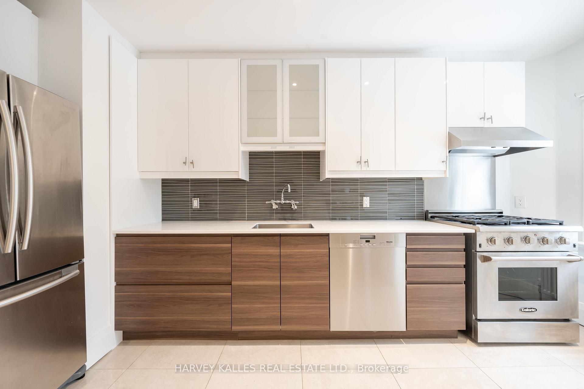 Photo 9 of Unit Main, 107 Chatsworth Drive, Toronto, Lawrence Park South — HOMEH