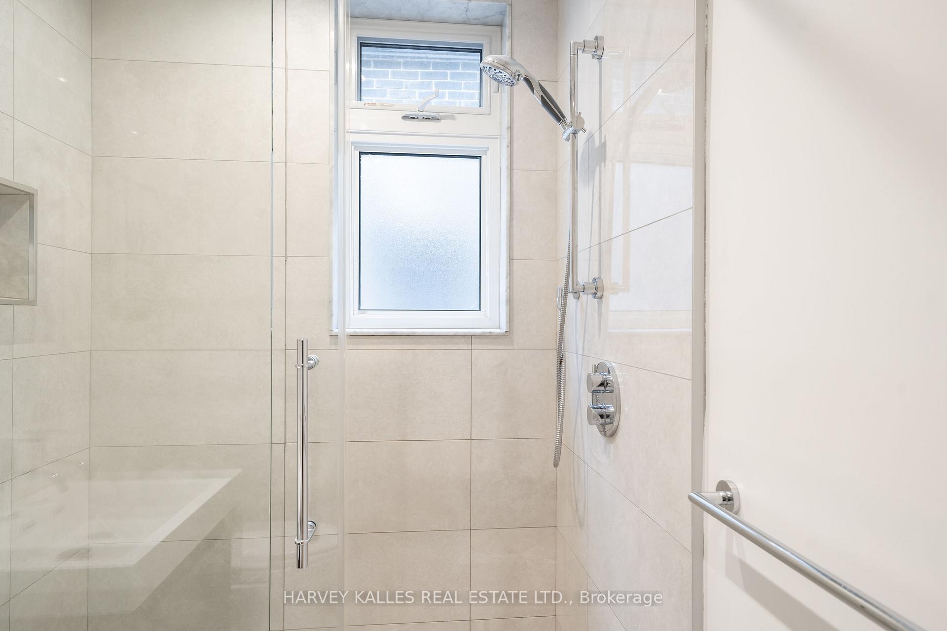 Photo 17 of Unit Main, 107 Chatsworth Drive, Toronto, Lawrence Park South — HOMEH