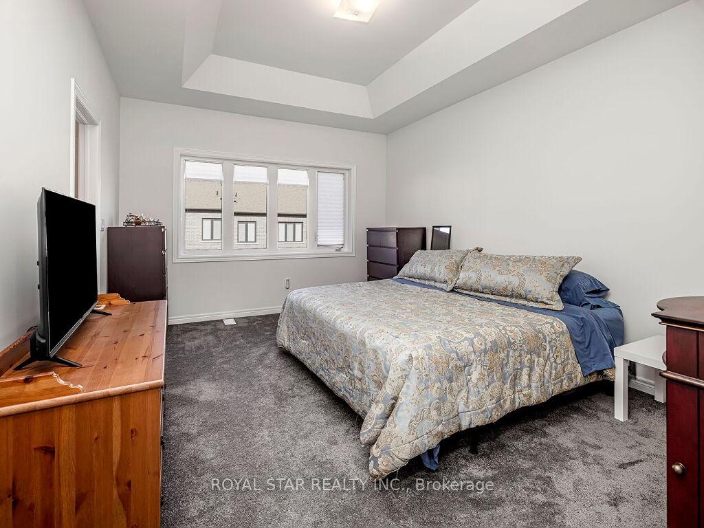 Photo 7 of 561 Barons Street, Vaughan, Kleinburg — HOMEH