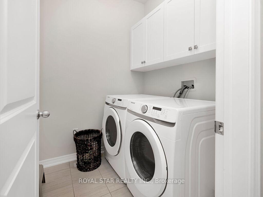 Photo 11 of 561 Barons Street, Vaughan, Kleinburg — HOMEH