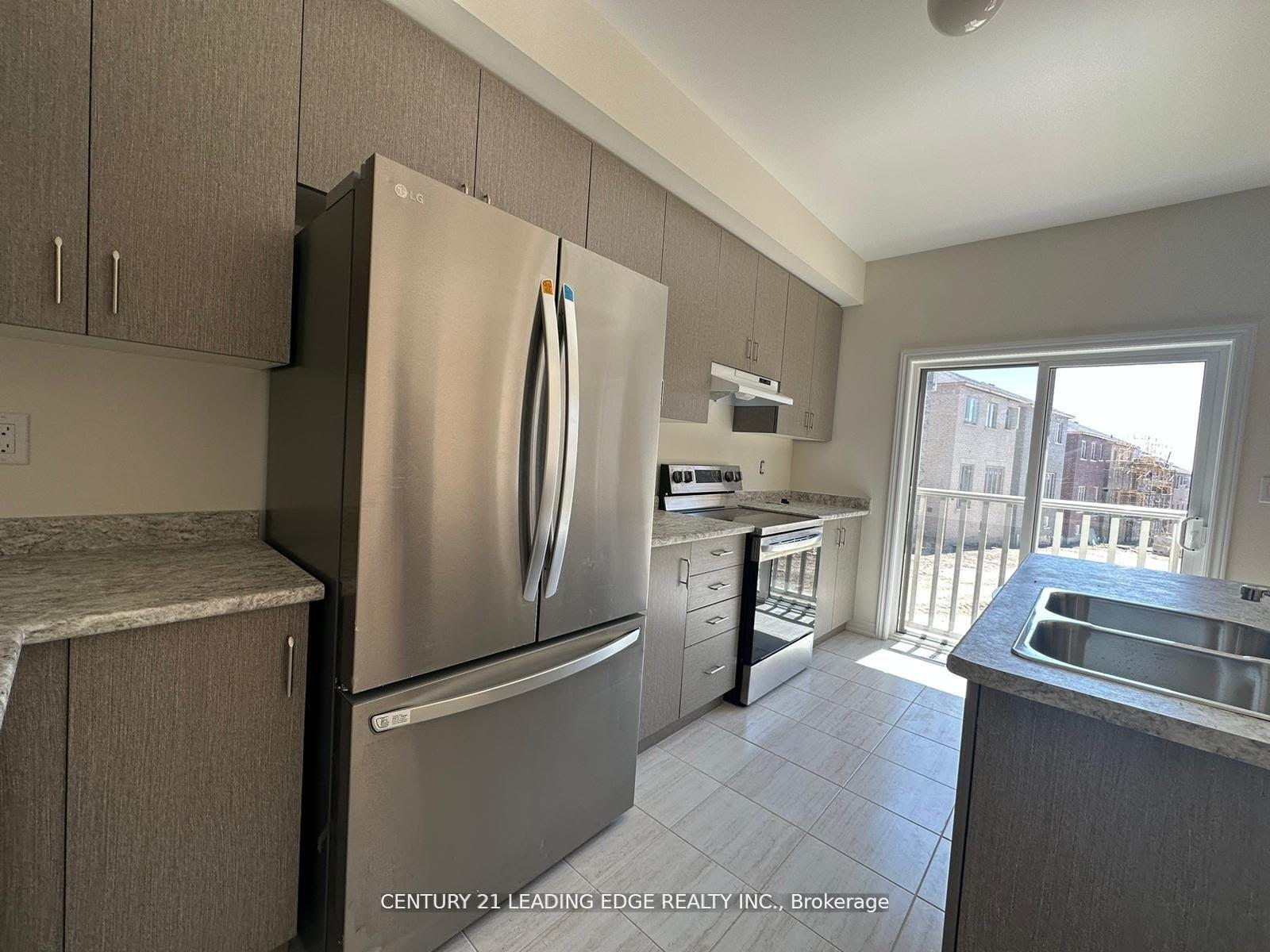 Photo 2 of 2520 Athena Path Boulevard W, Pickering, Rural Pickering — HOMEH