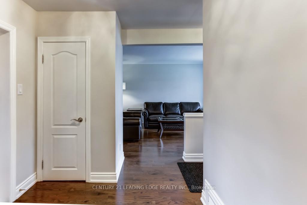 Photo 15 of 39 Robinson Street, Markham, Bullock — HOMEH