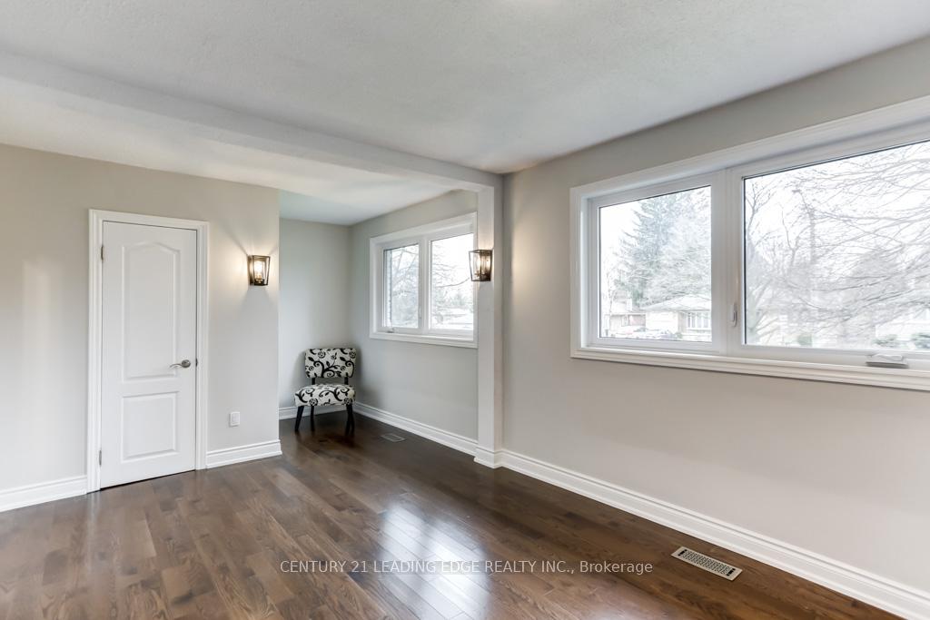 Photo 17 of 39 Robinson Street, Markham, Bullock — HOMEH