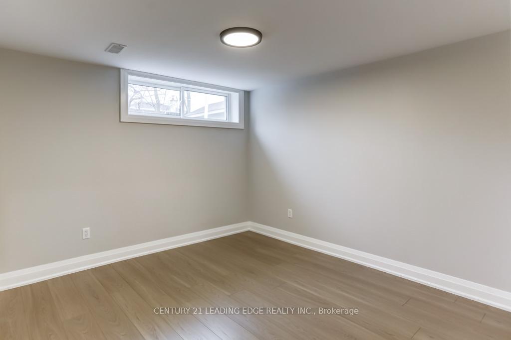 Photo 27 of 39 Robinson Street, Markham, Bullock — HOMEH