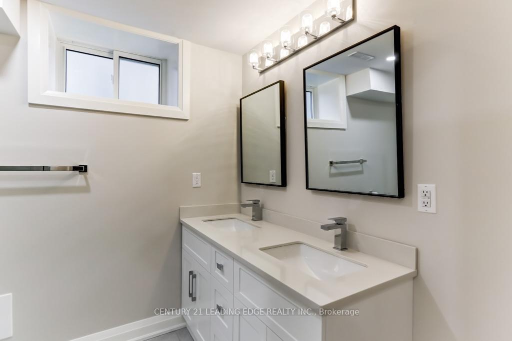 Photo 28 of 39 Robinson Street, Markham, Bullock — HOMEH