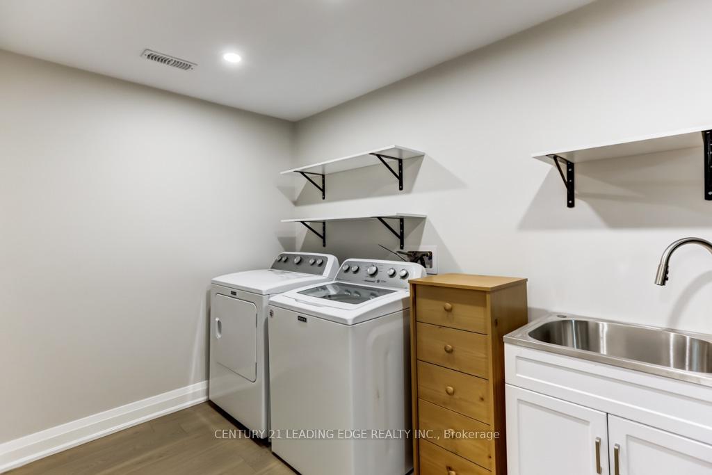 Photo 29 of 39 Robinson Street, Markham, Bullock — HOMEH