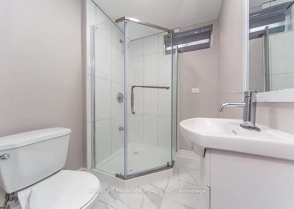 Photo 5 of 49 Stockbridge Crescent, Ajax, Central West — HOMEH