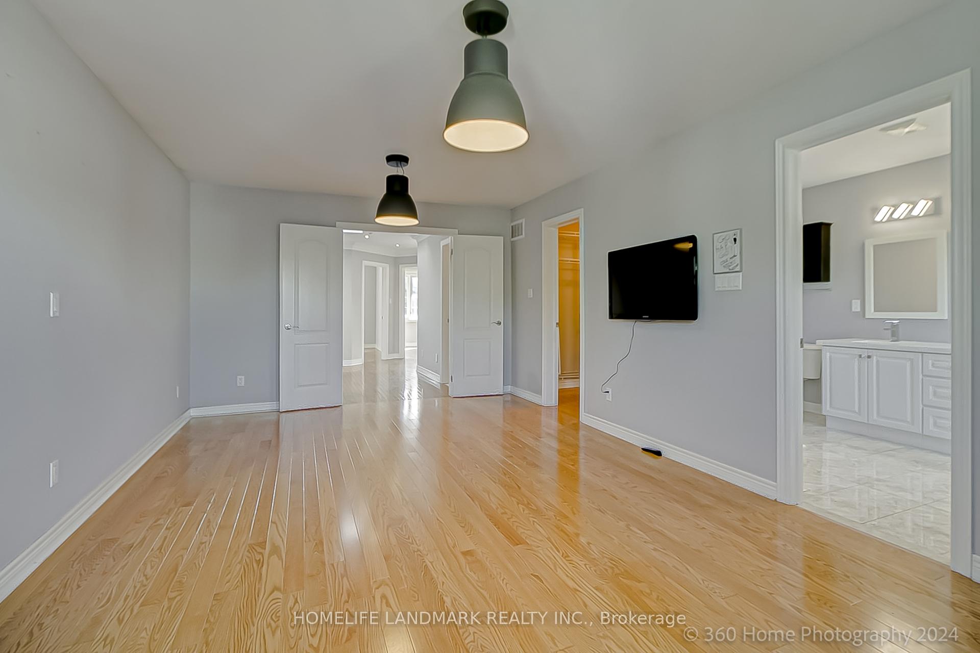 Photo 13 of 112a Hannaford Street, Toronto, East End-Danforth — HOMEH
