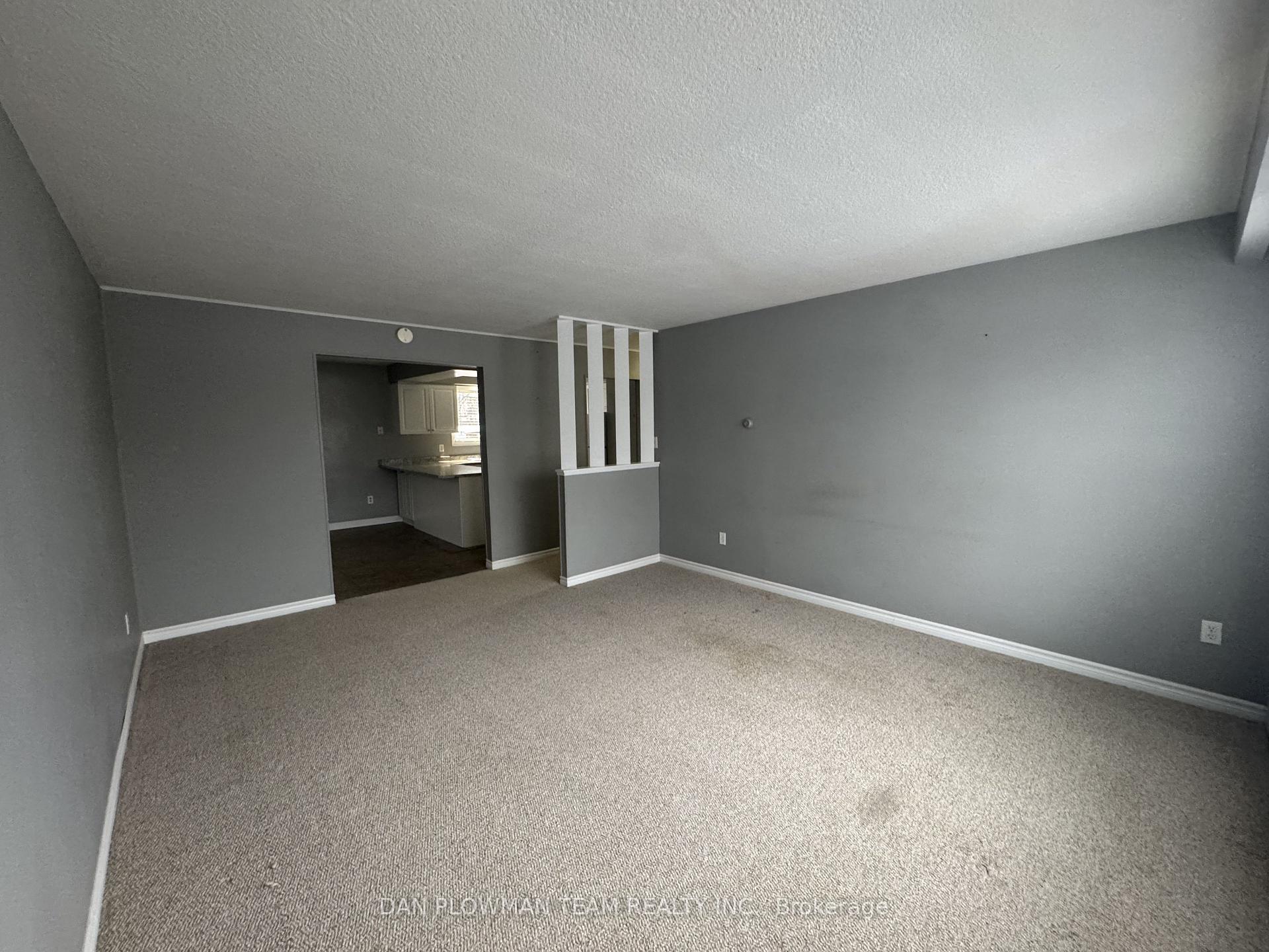 Photo 4 of Unit 1, 1151 Cedar Street, Oshawa, Lakeview — HOMEH