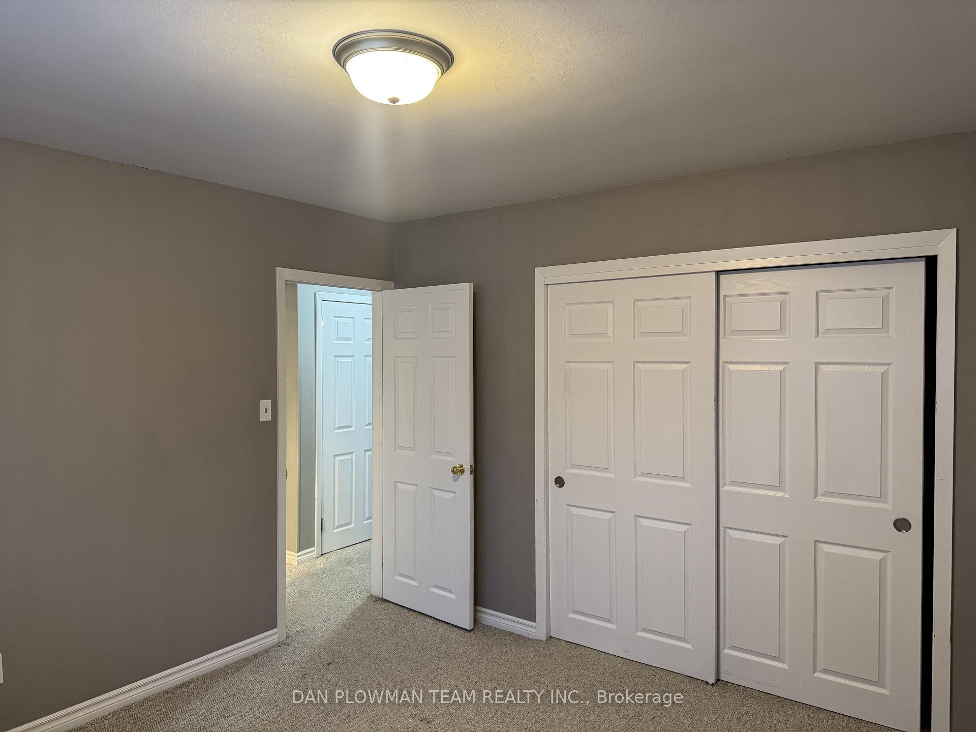 Photo 2 of Unit 1, 1151 Cedar Street, Oshawa, Lakeview — HOMEH