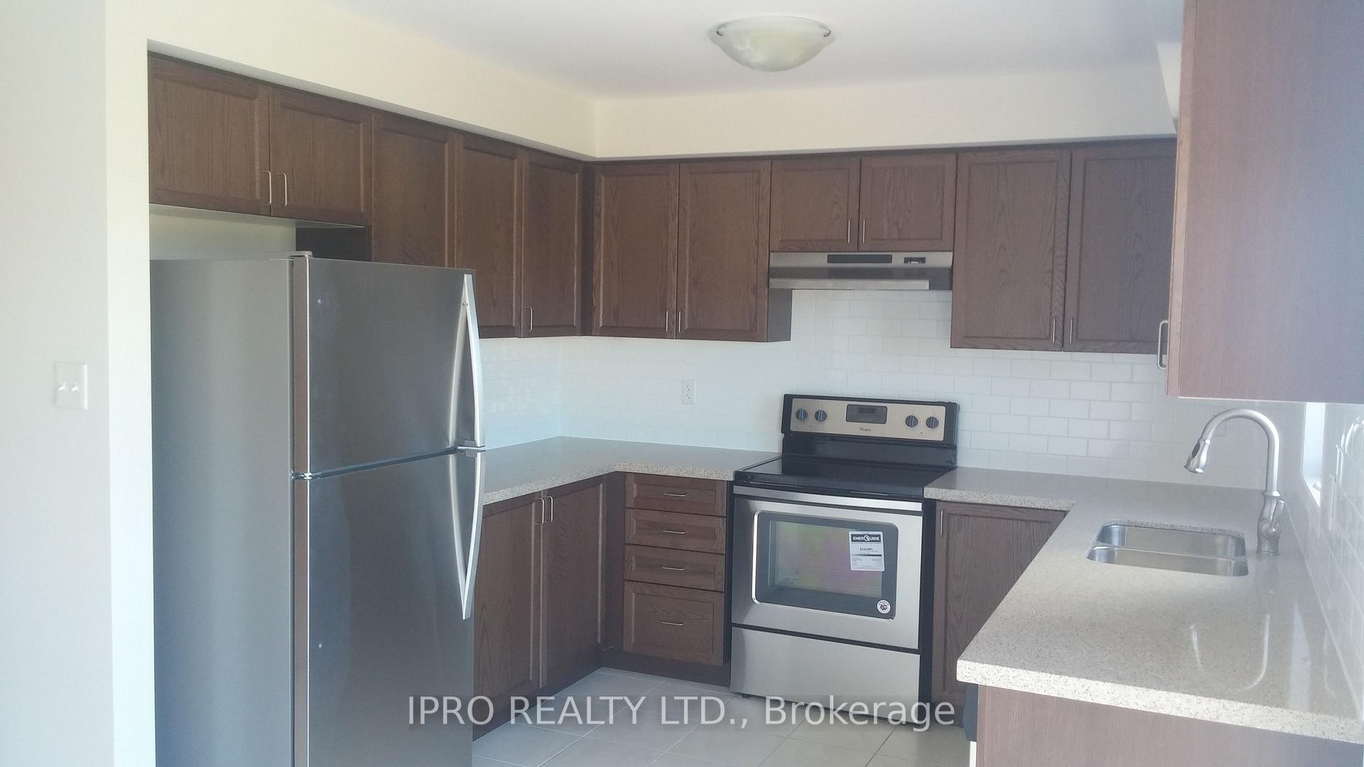 Photo 4 of Unit 56, 2452 Bromus Path, Oshawa, Windfields — HOMEH