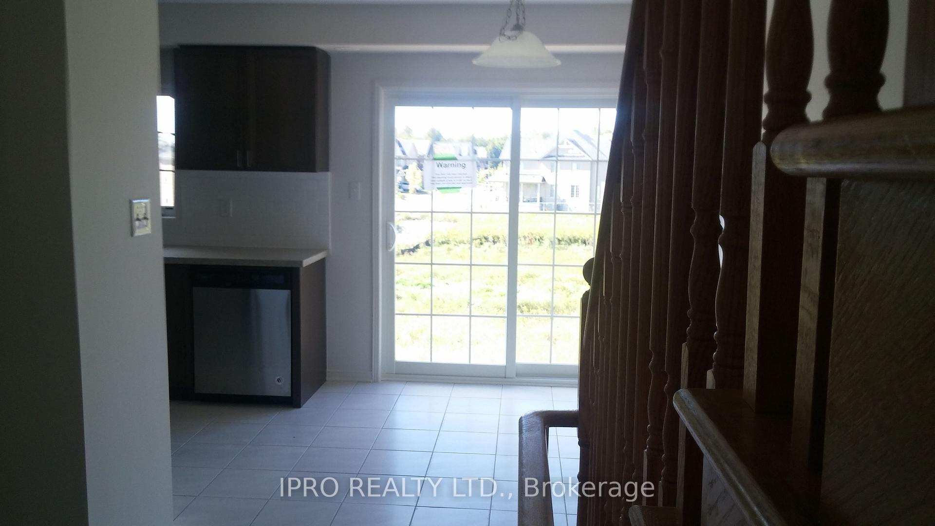 Photo 8 of Unit 56, 2452 Bromus Path, Oshawa, Windfields — HOMEH
