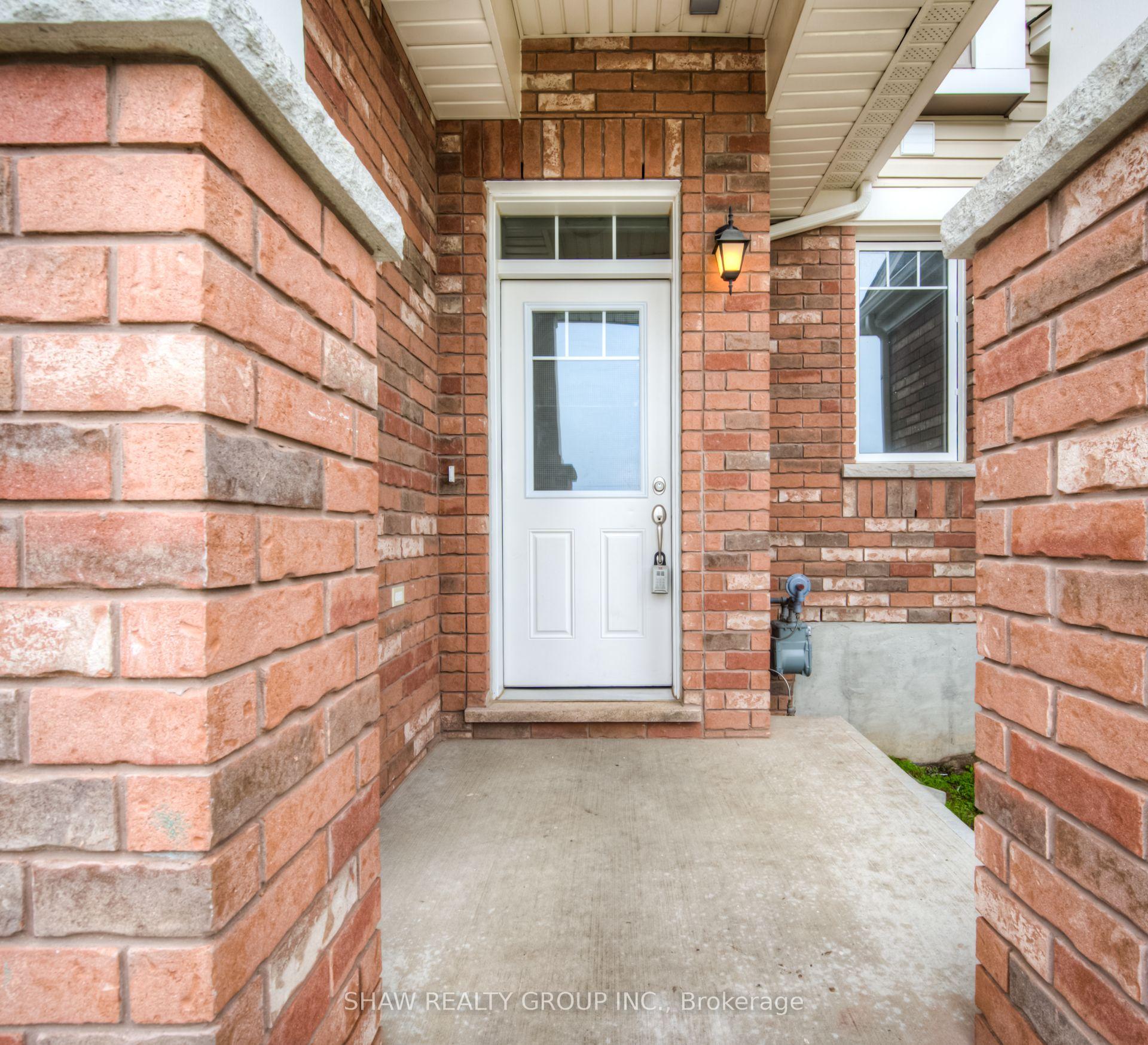 Photo 7 of 36 Arbourview Crescent, Kitchener, Rosenburg — HOMEH