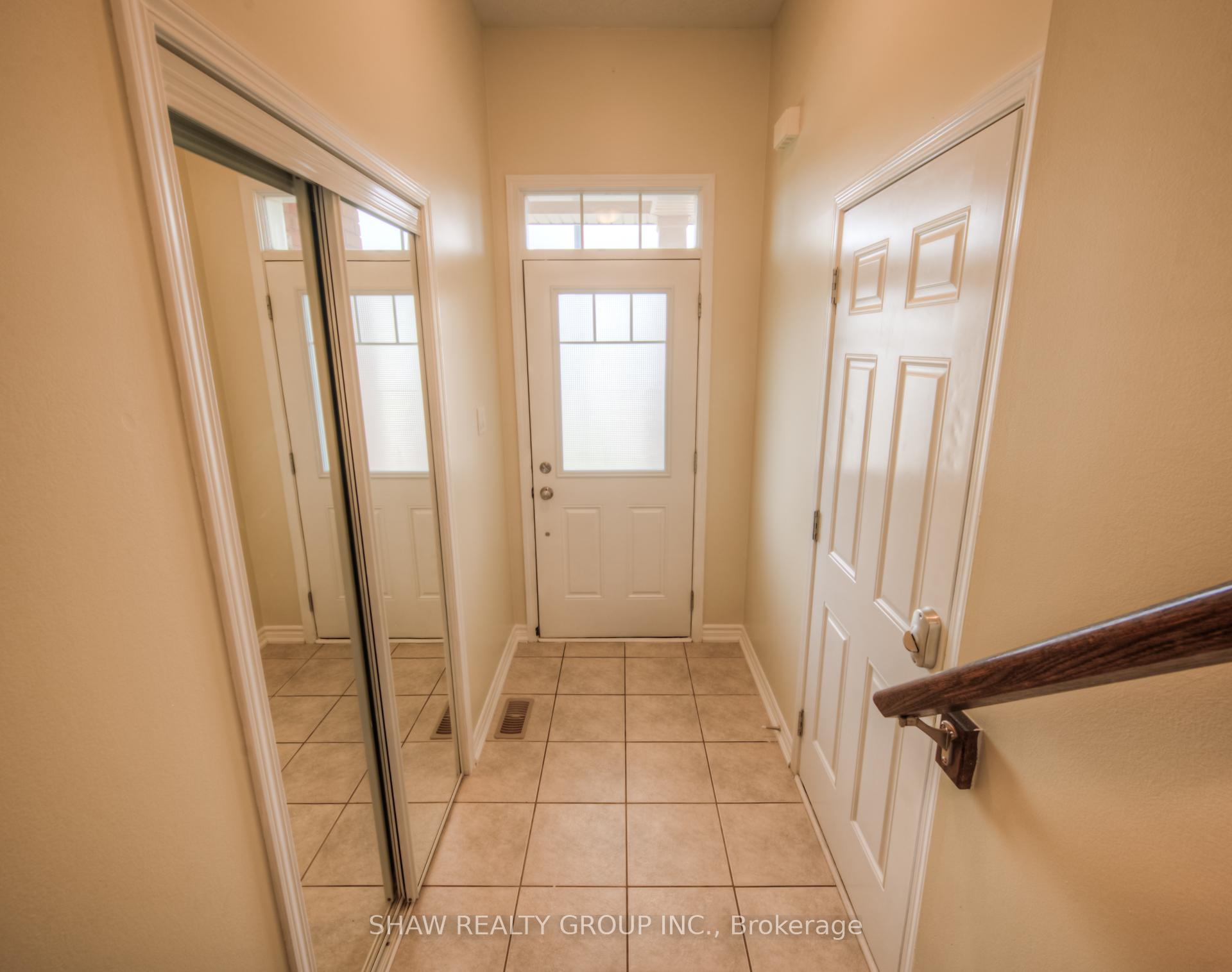 Photo 3 of 36 Arbourview Crescent, Kitchener, Rosenburg — HOMEH