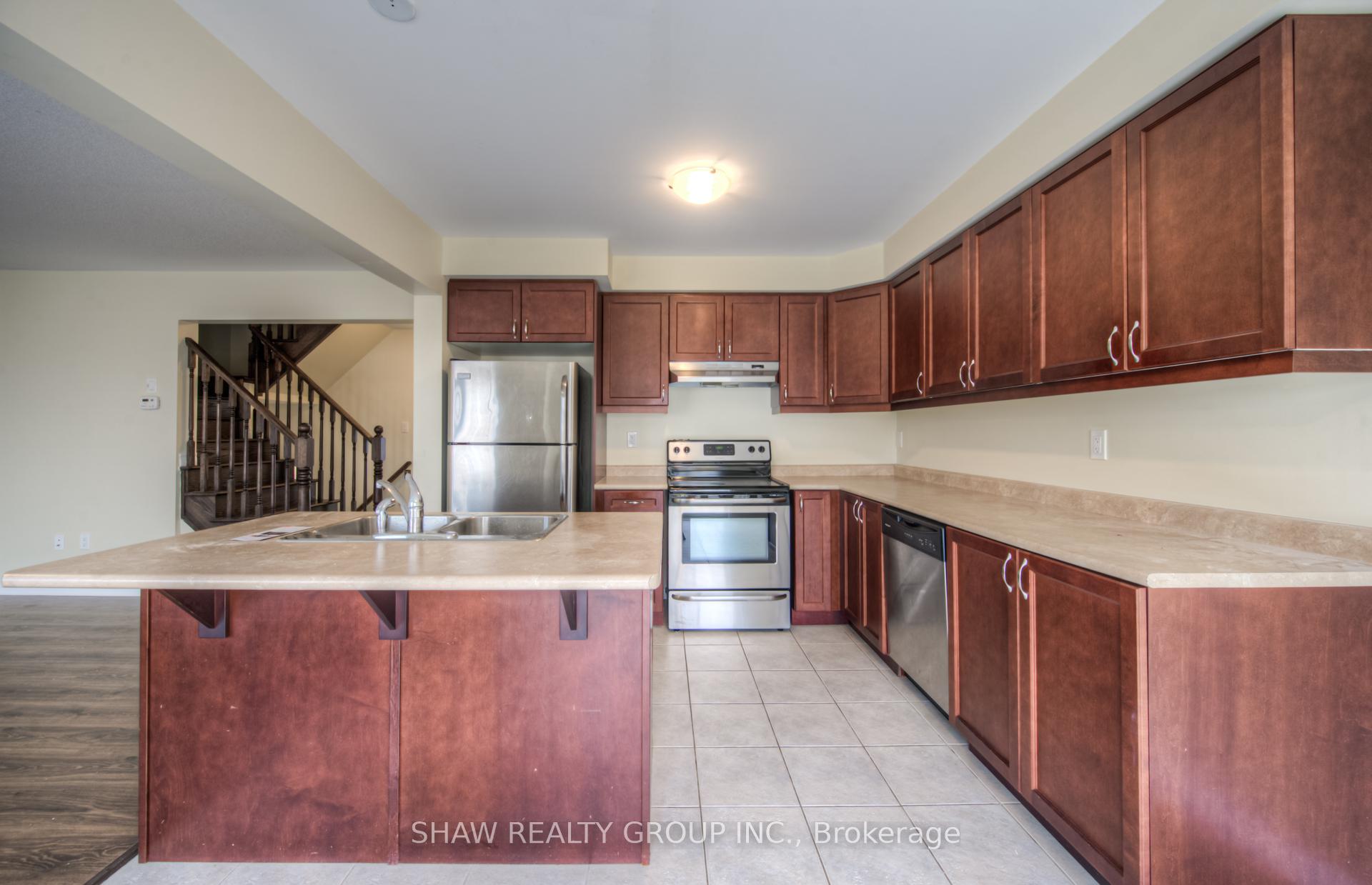Photo 11 of 36 Arbourview Crescent, Kitchener, Rosenburg — HOMEH