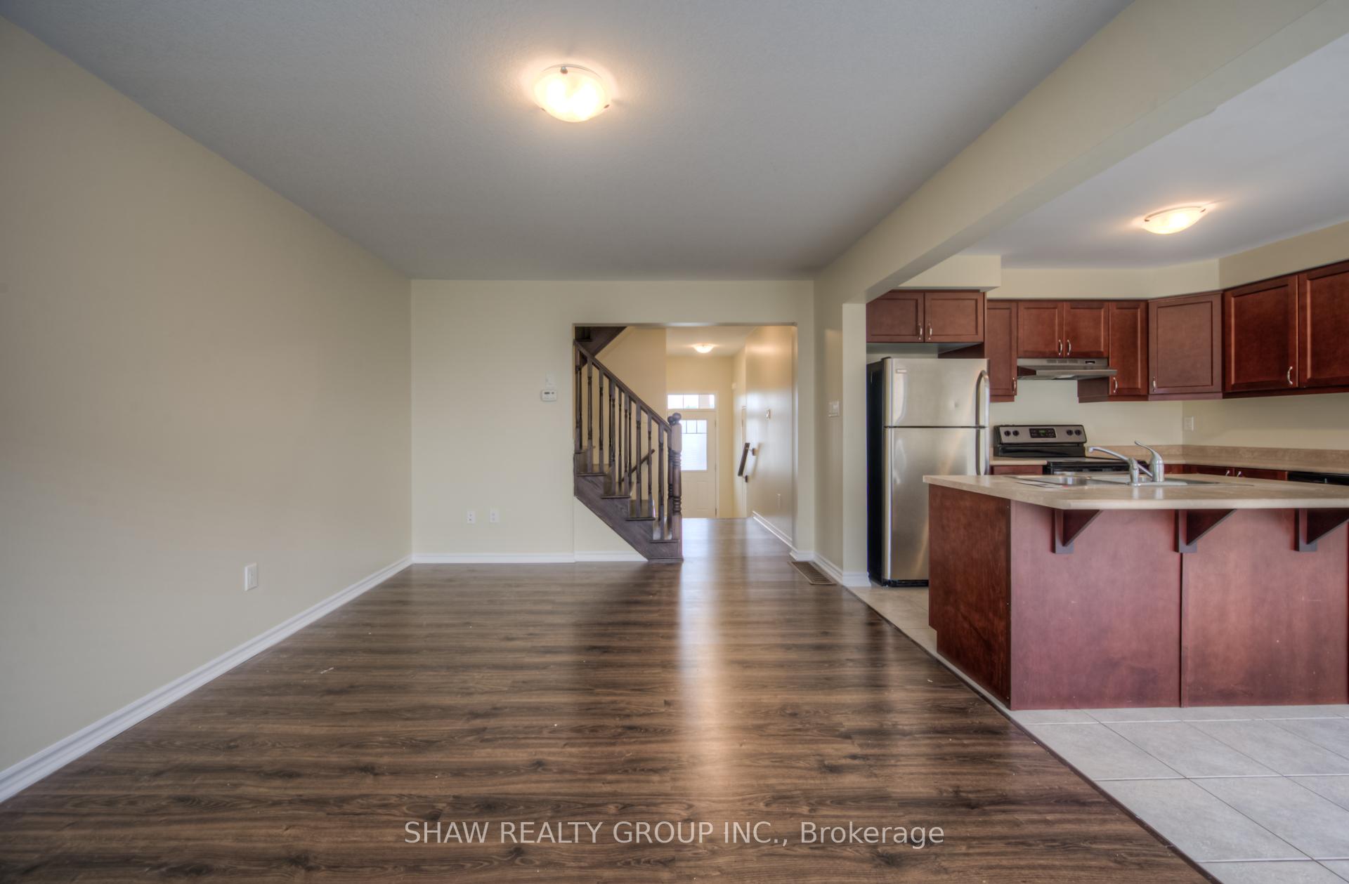 Photo 16 of 36 Arbourview Crescent, Kitchener, Rosenburg — HOMEH