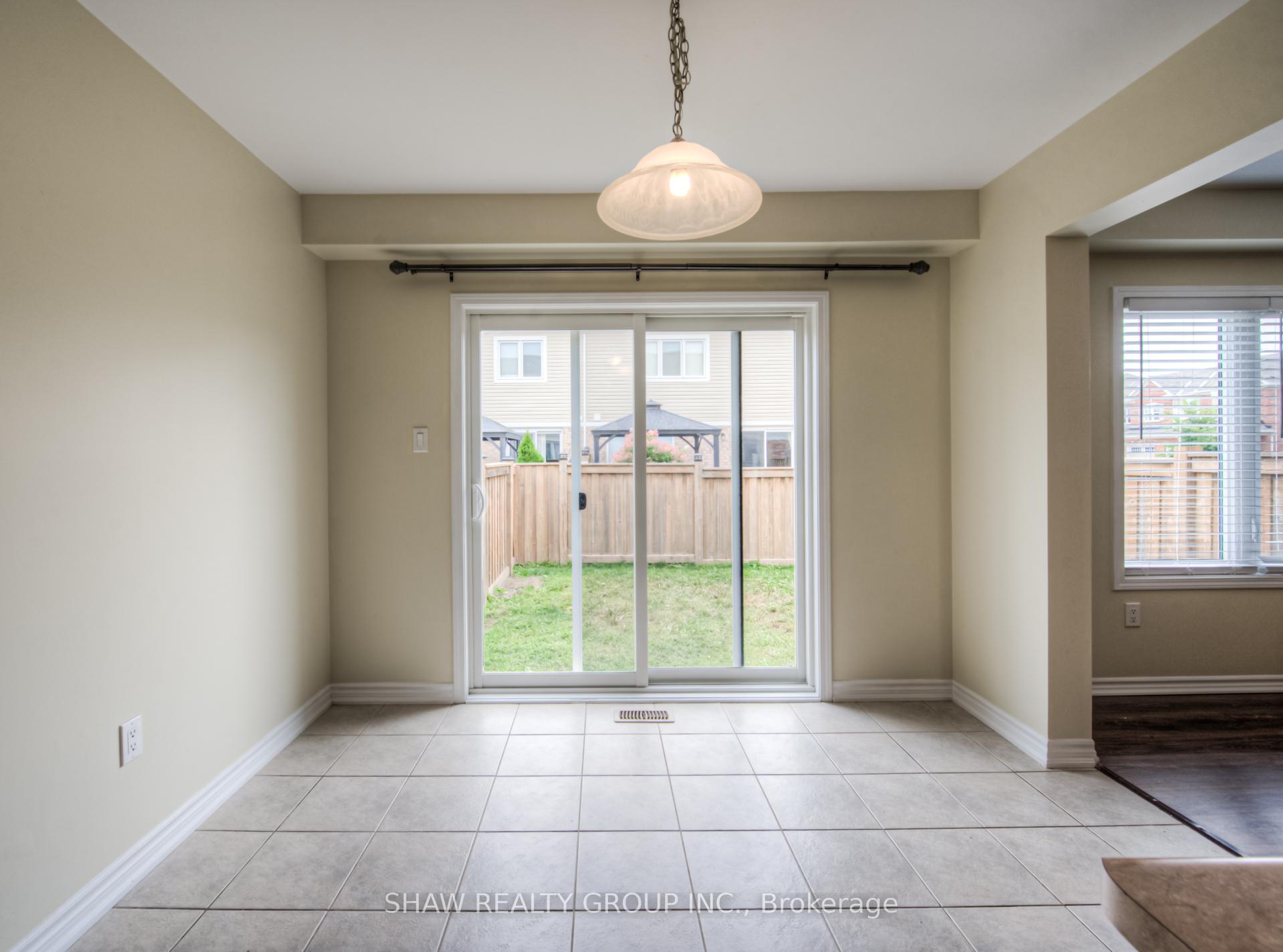 Photo 13 of 36 Arbourview Crescent, Kitchener, Rosenburg — HOMEH