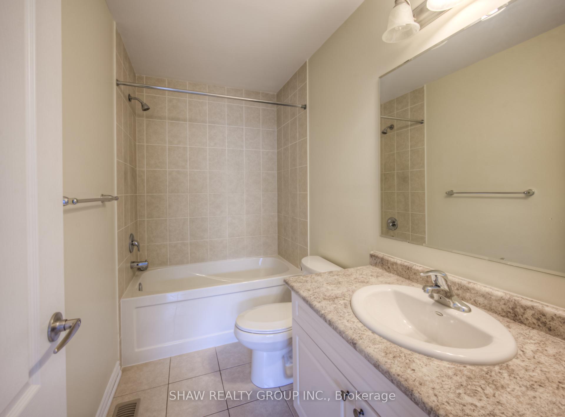 Photo 17 of 36 Arbourview Crescent, Kitchener, Rosenburg — HOMEH