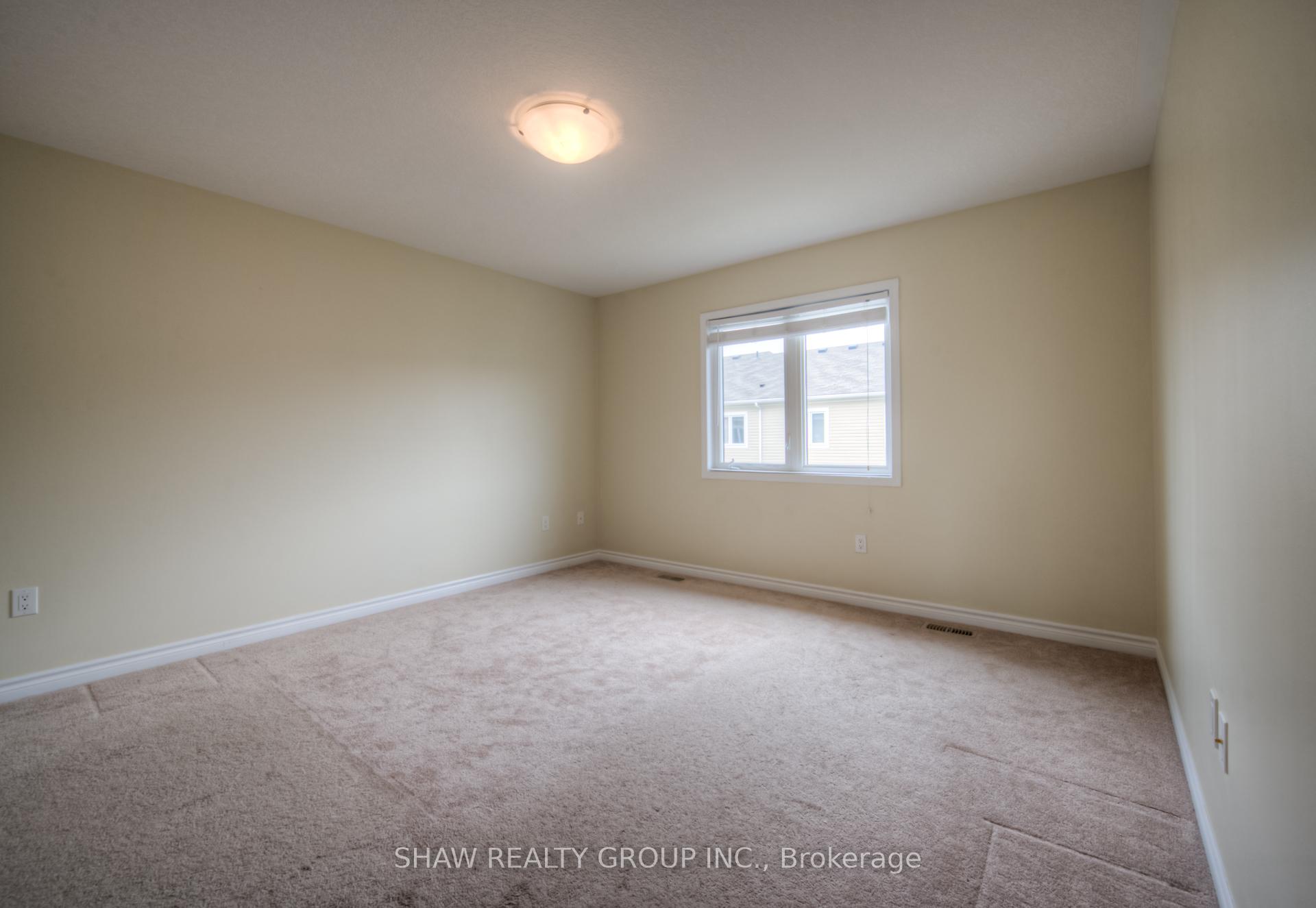 Photo 21 of 36 Arbourview Crescent, Kitchener, Rosenburg — HOMEH
