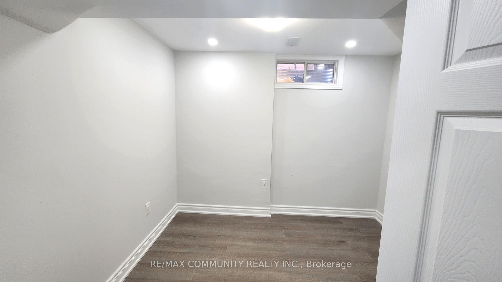 Photo 6 of Unit Lower, 994 Timmins Gardens, Pickering, West Shore — HOMEH