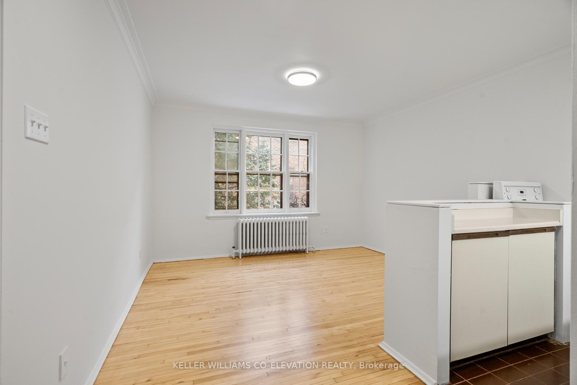 Photo 3 of Unit 202, 2676 Yonge Street, Toronto, Lawrence Park South — HOMEH