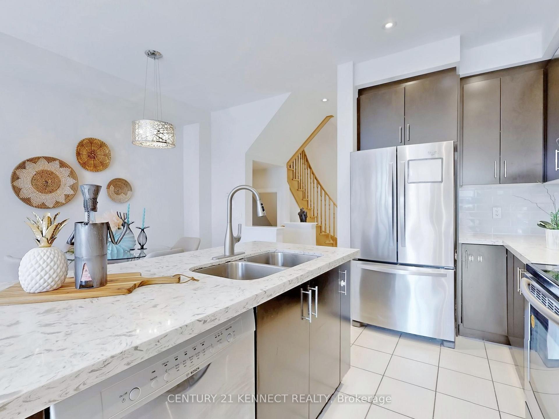 Photo 6 of 144 Memon Place, Markham, Wismer — HOMEH