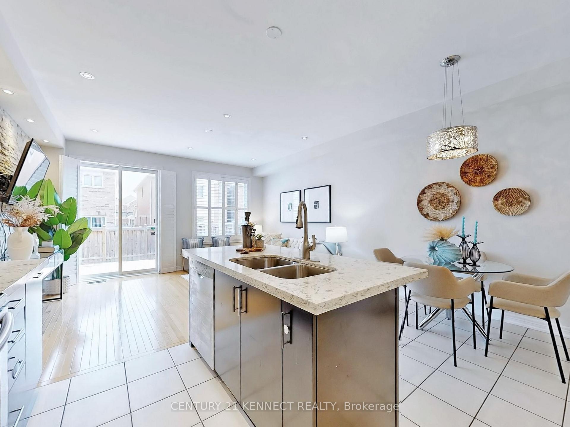 Photo 8 of 144 Memon Place, Markham, Wismer — HOMEH