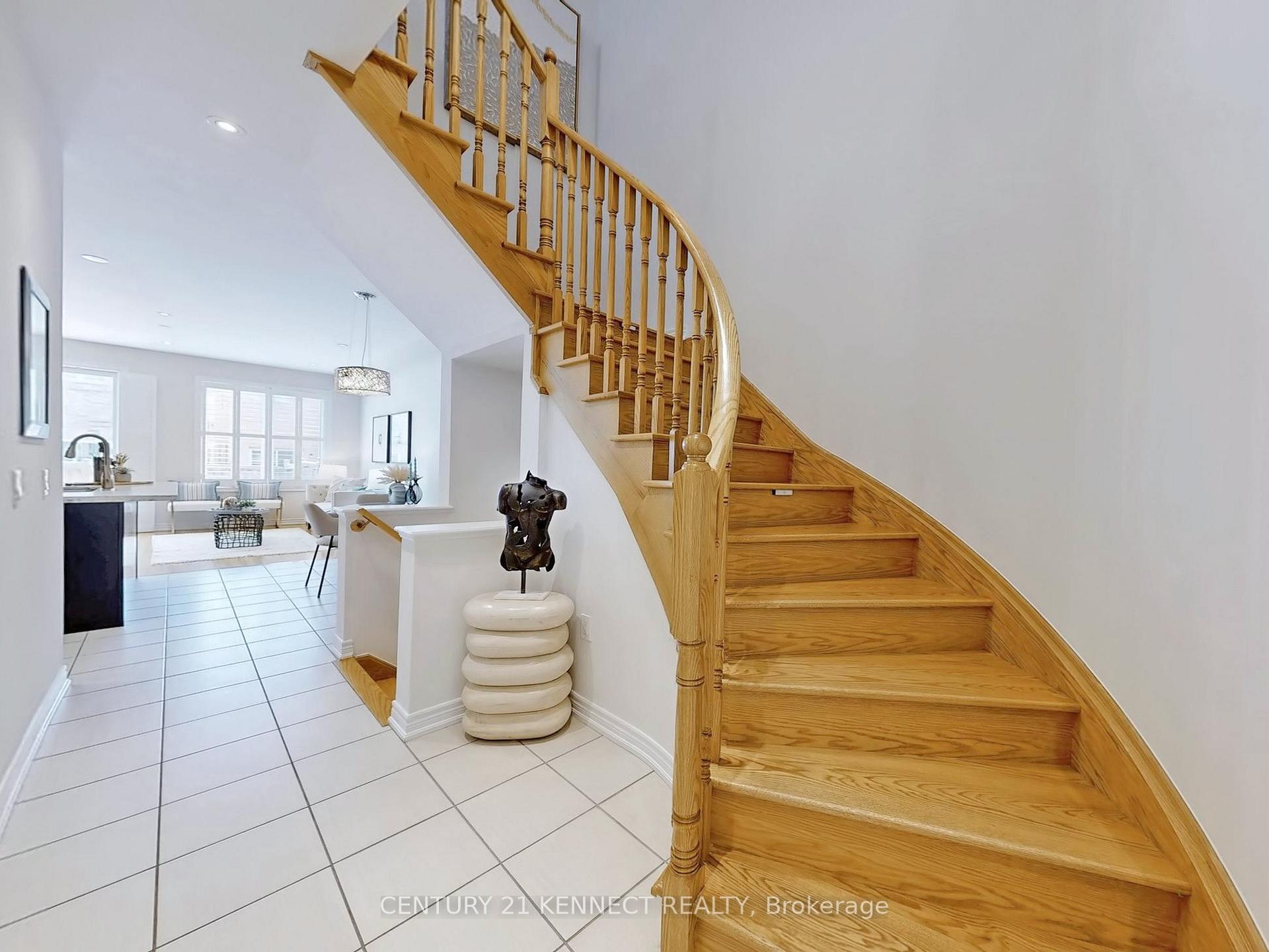 Photo 10 of 144 Memon Place, Markham, Wismer — HOMEH