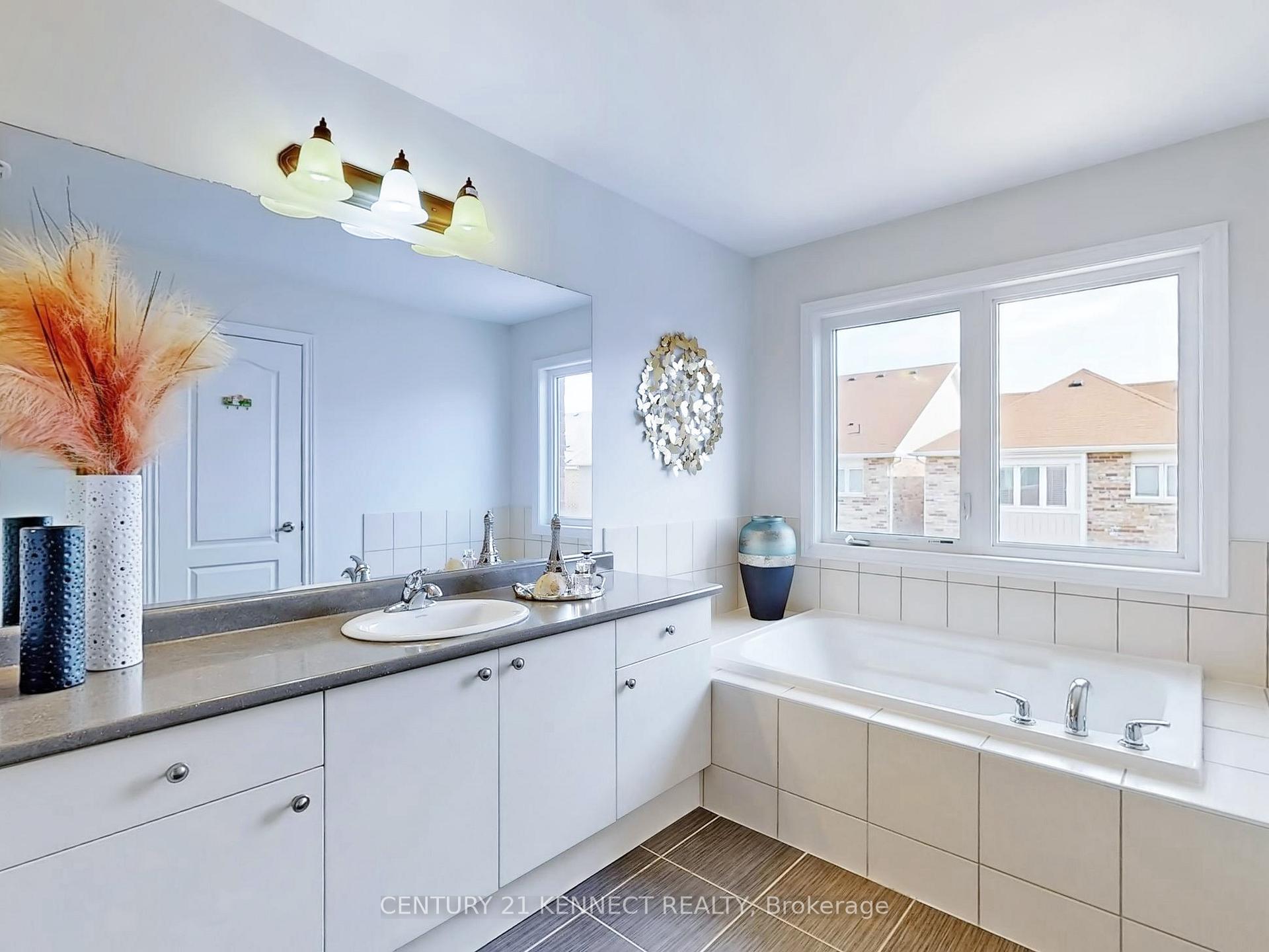 Photo 14 of 144 Memon Place, Markham, Wismer — HOMEH