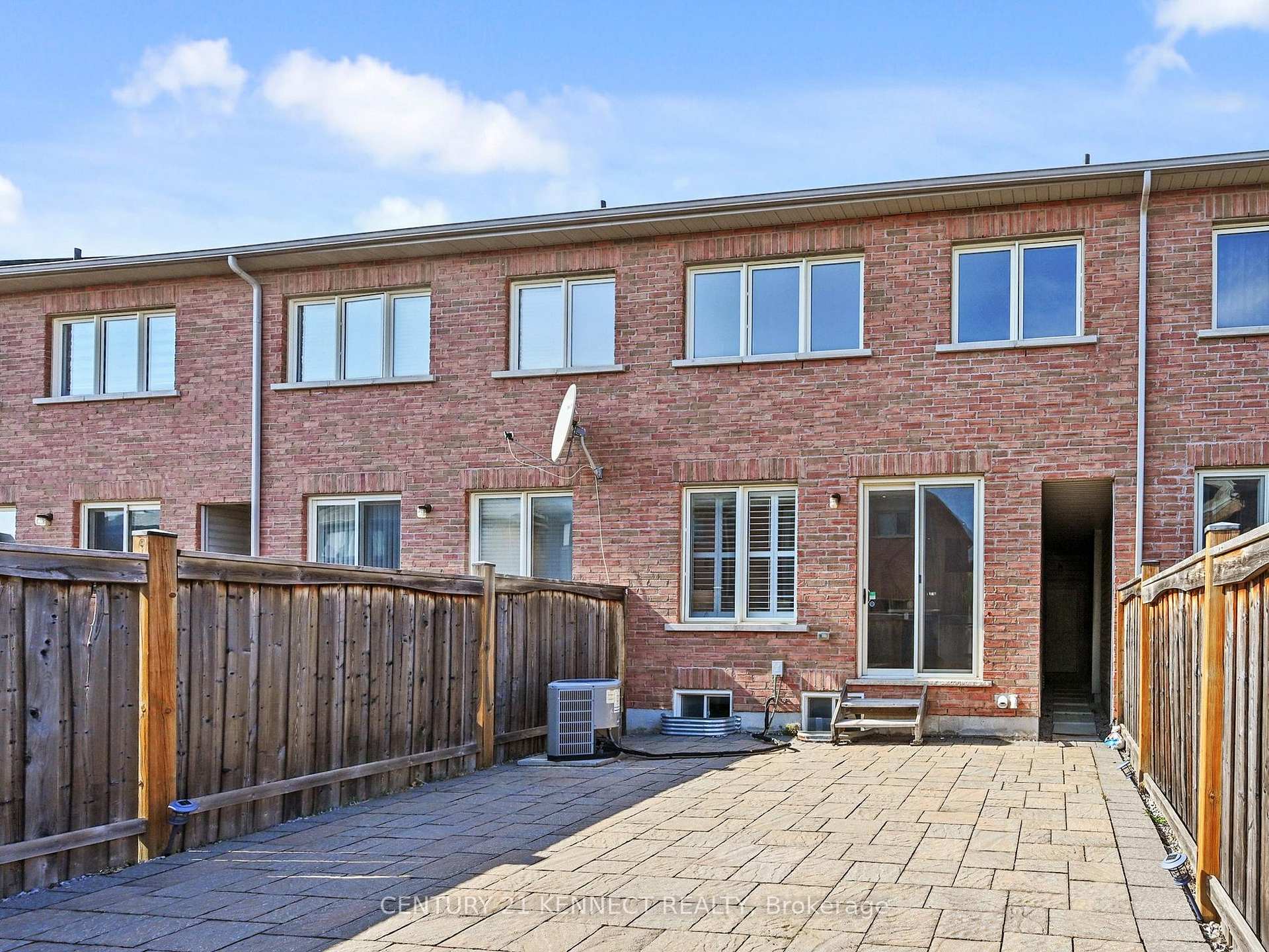 Photo 22 of 144 Memon Place, Markham, Wismer — HOMEH