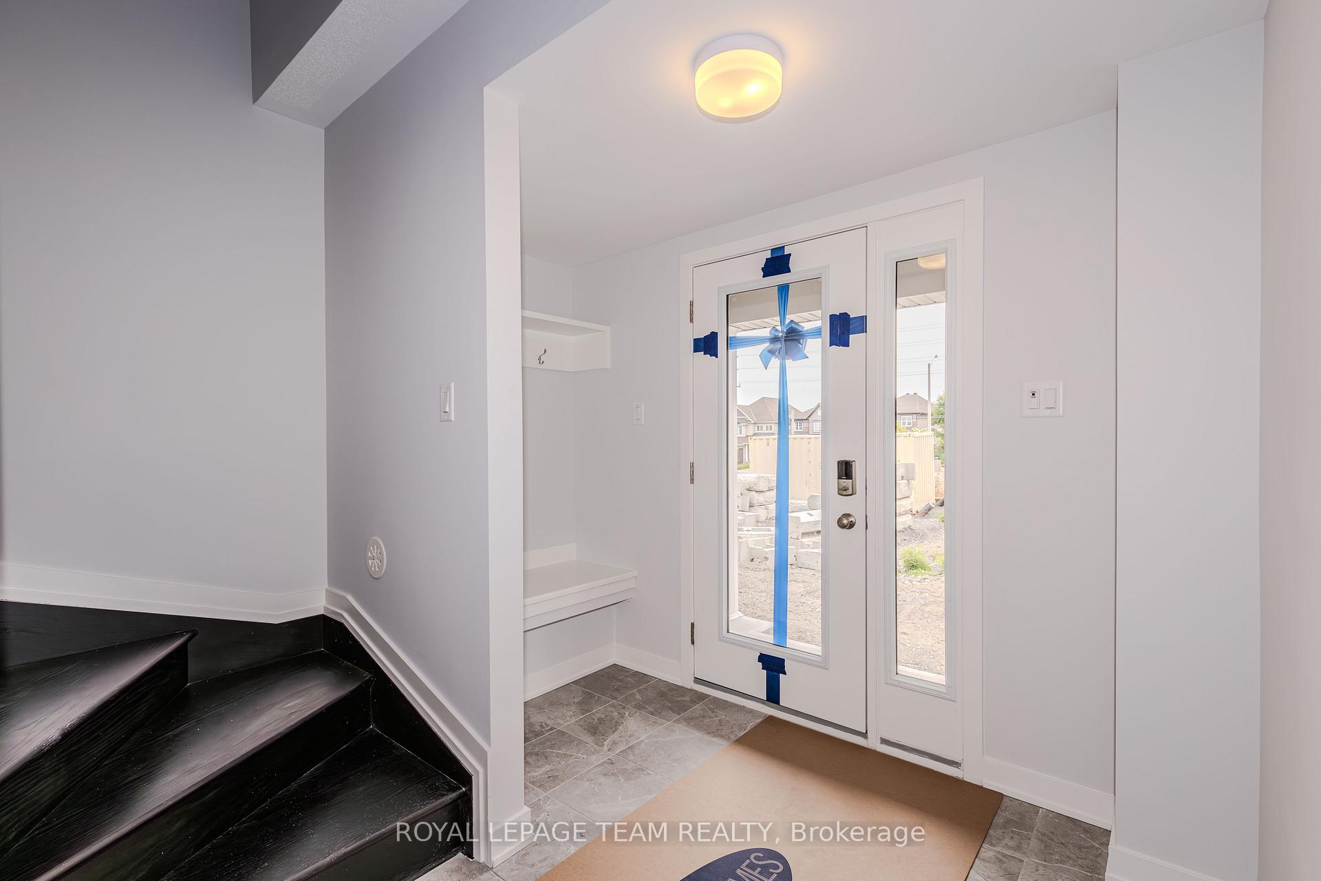 Photo 3 of 805 Kinstead Private, Ottawa, Stittsville (North) — HOMEH