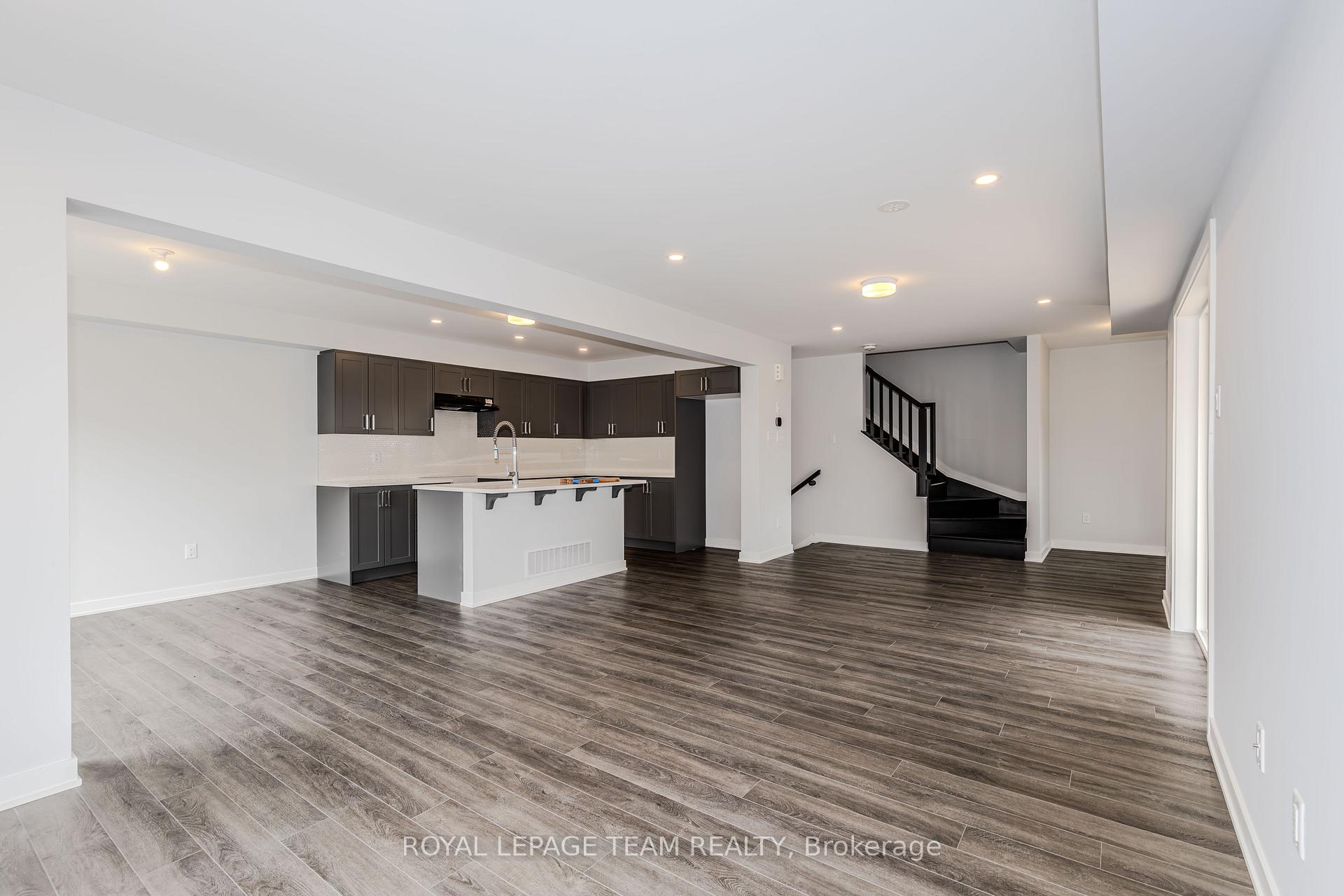 Photo 32 of 805 Kinstead Private, Ottawa, Stittsville (North) — HOMEH