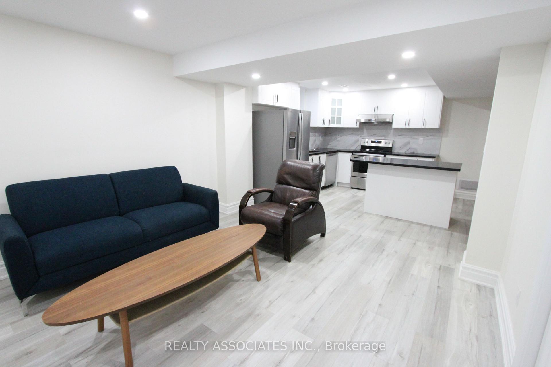 Photo 9 of Unit Bsmt, 33 Muirside Road, Vaughan, Maple — HOMEH