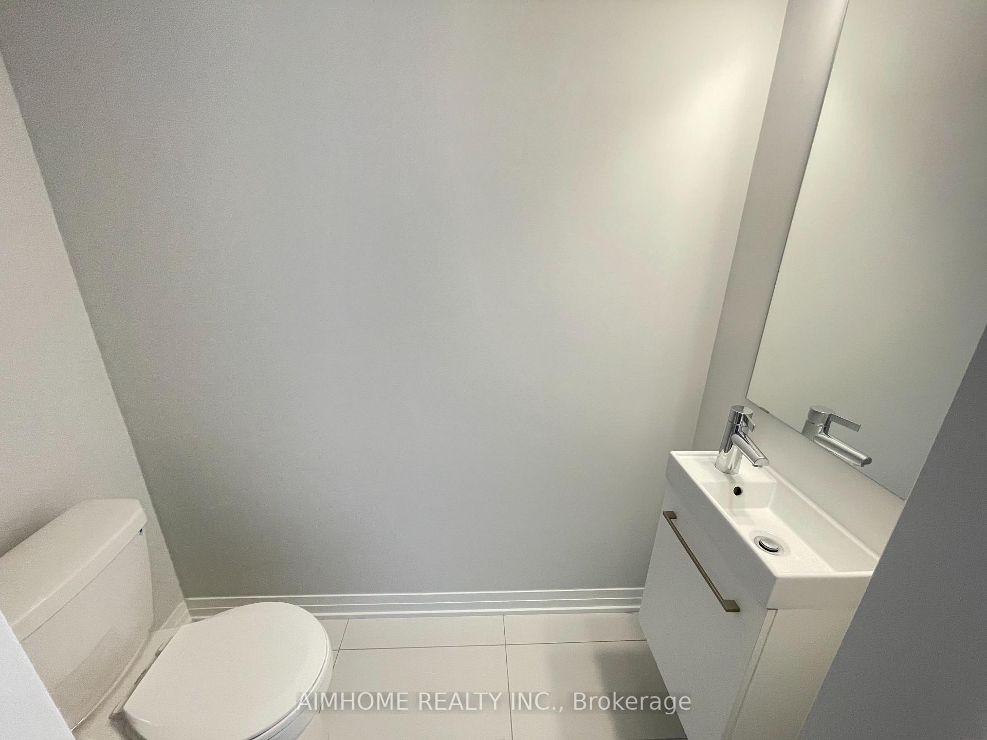 Photo 2 of 11 Frisinger Lane, Markham, Cornell — HOMEH