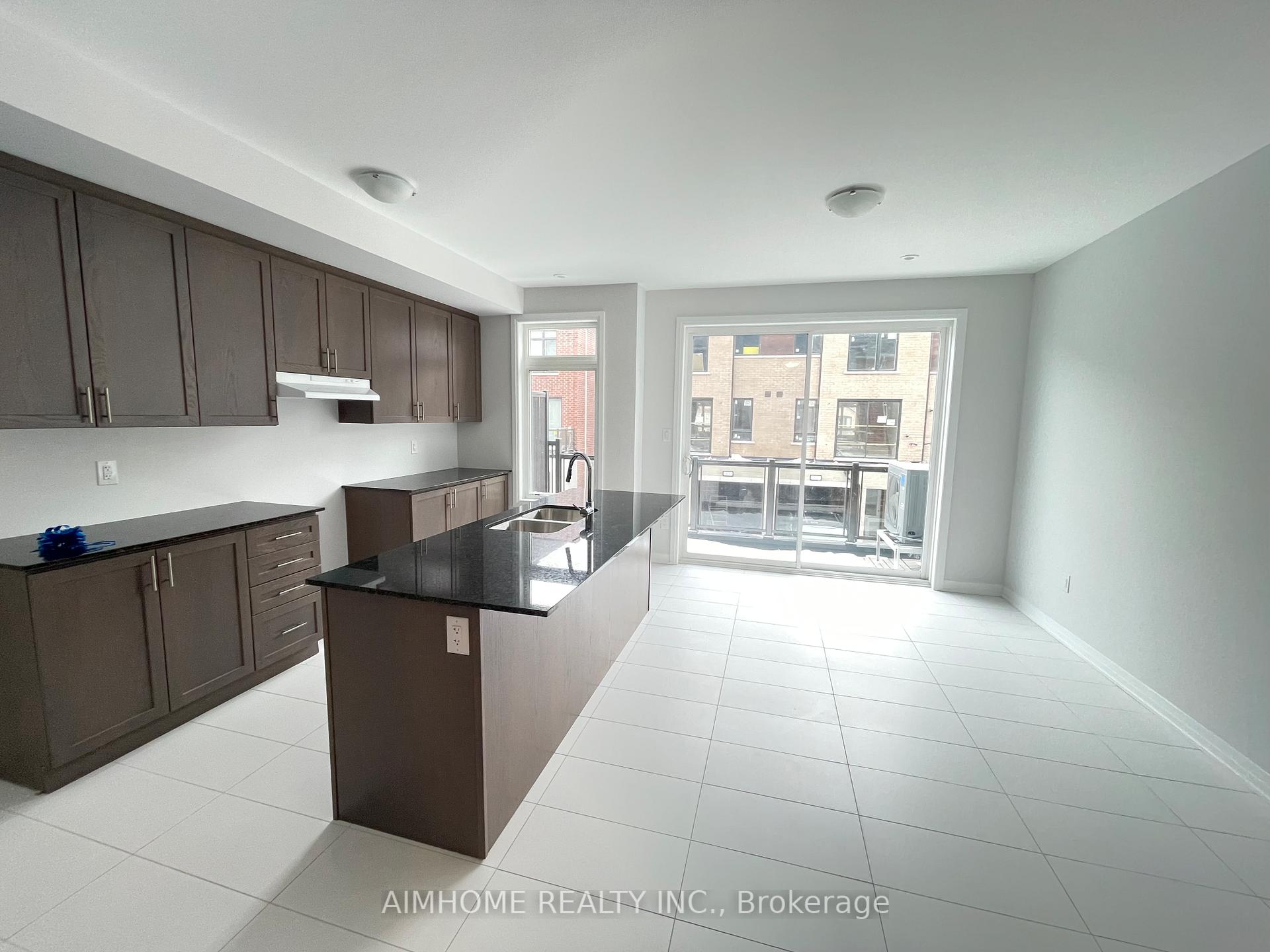 Photo 8 of 11 Frisinger Lane, Markham, Cornell — HOMEH
