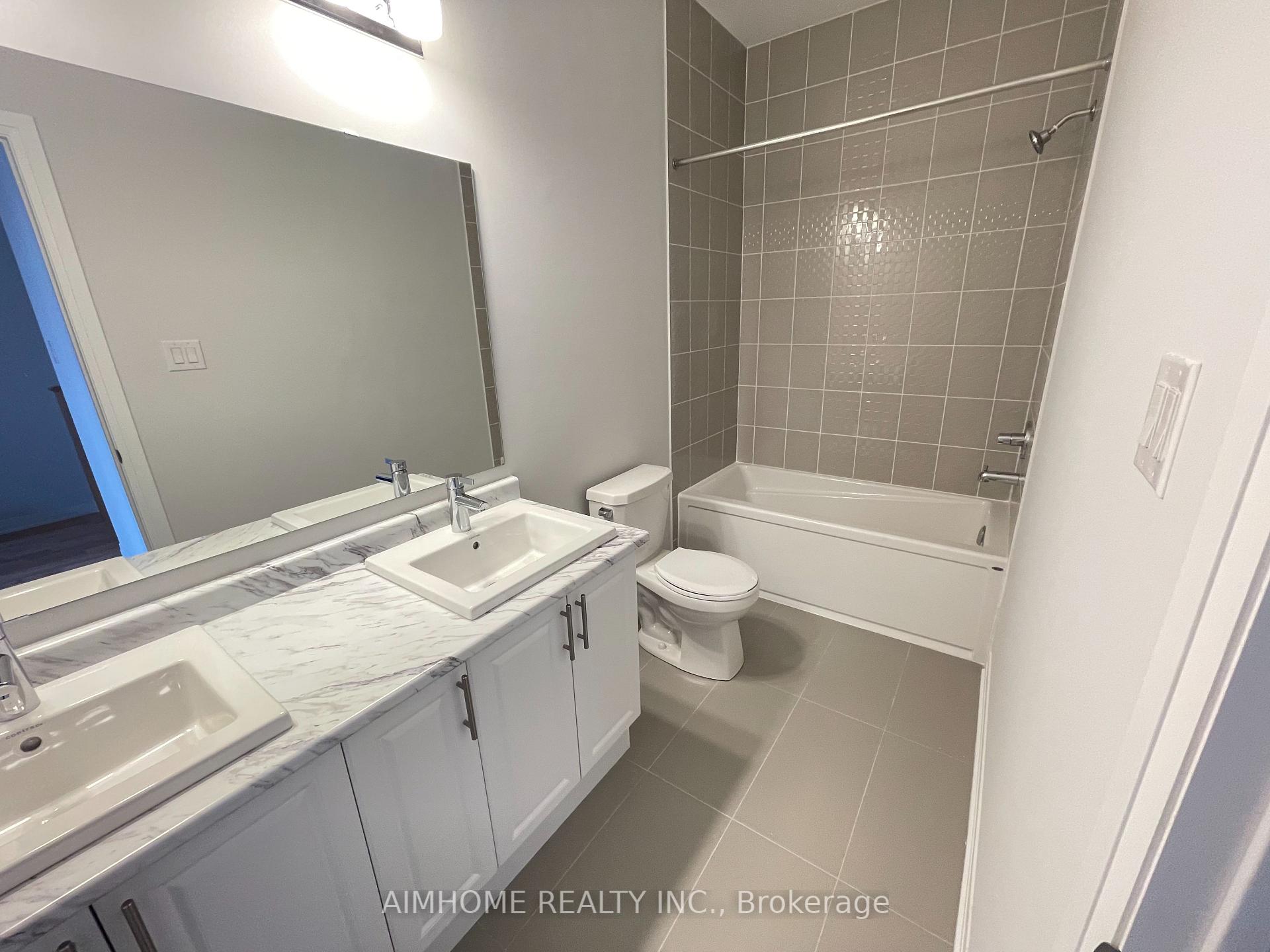 Photo 14 of 11 Frisinger Lane, Markham, Cornell — HOMEH