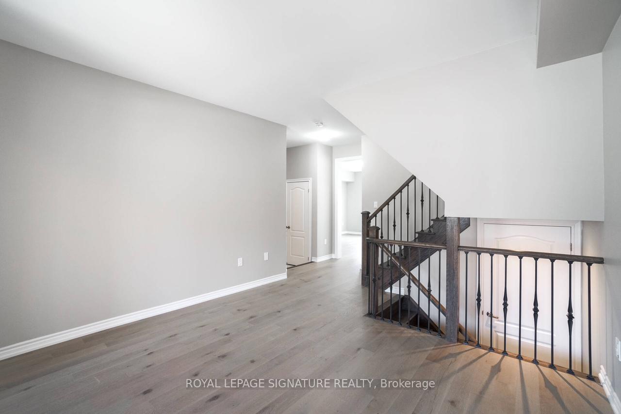 Photo 5 of 11 Dolobram Trail, Brampton, Northwest Brampton — HOMEH