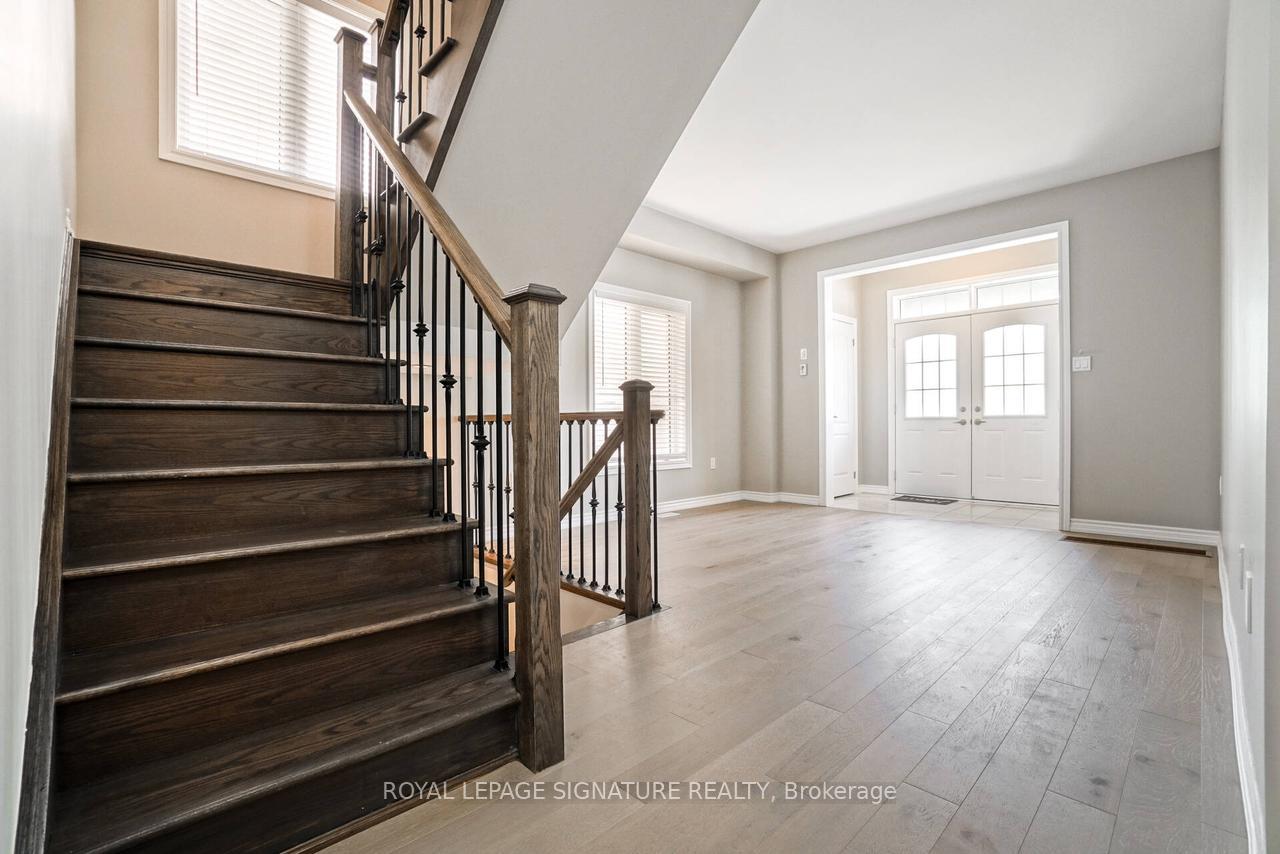 Photo 17 of 11 Dolobram Trail, Brampton, Northwest Brampton — HOMEH