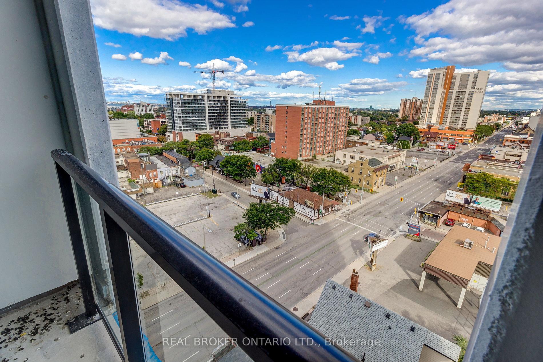 Photo 5 of Unit 2512, 49 Walnut Street S, Hamilton, Corktown — HOMEH