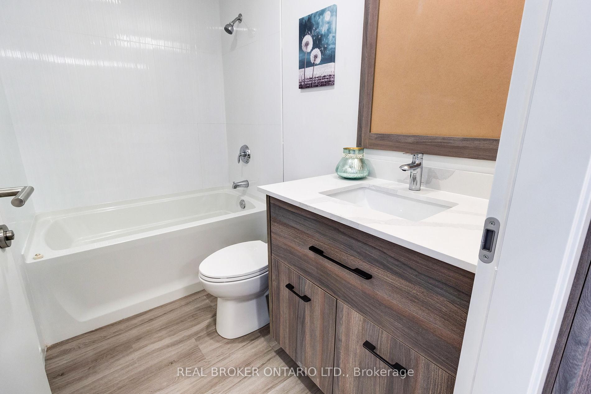 Photo 11 of Unit 2512, 49 Walnut Street S, Hamilton, Corktown — HOMEH