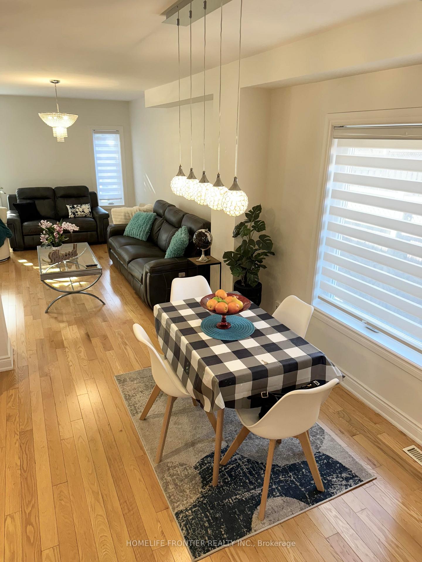 Photo 16 of 43 Camino Drive, Vaughan, Vellore Village — HOMEH