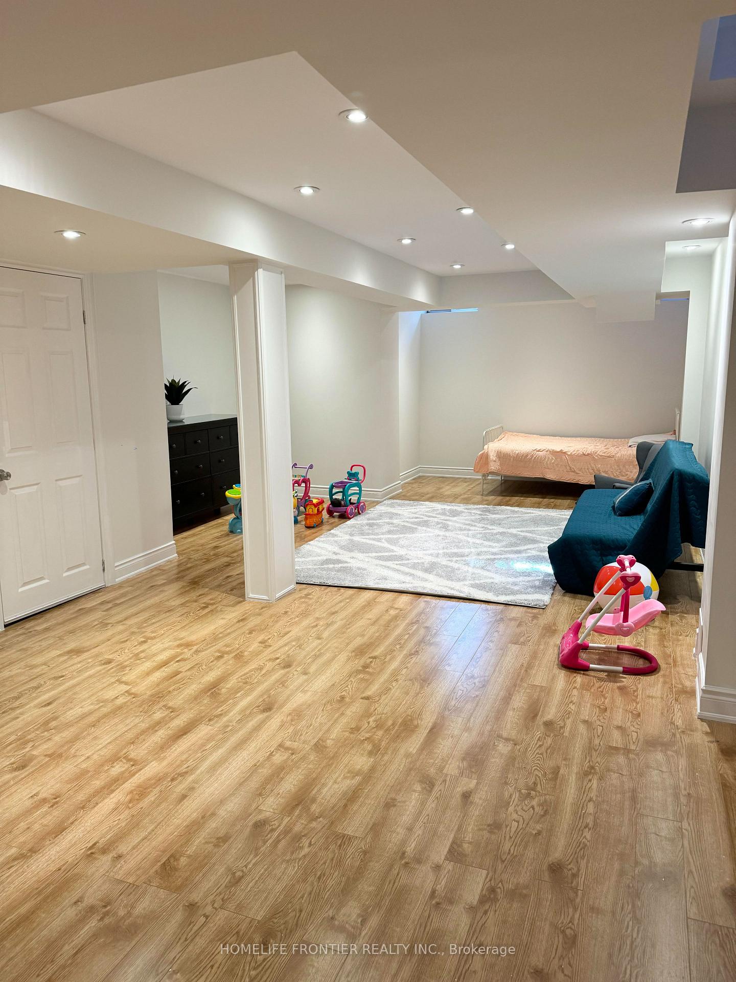 Photo 29 of 43 Camino Drive, Vaughan, Vellore Village — HOMEH