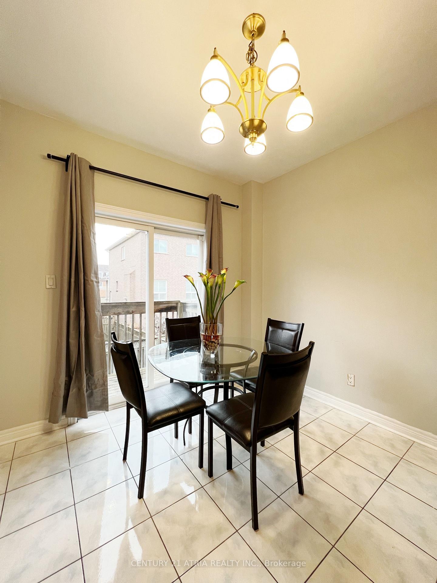 Photo 5 of 30 Manda Drive, Vaughan, Vellore Village — HOMEH