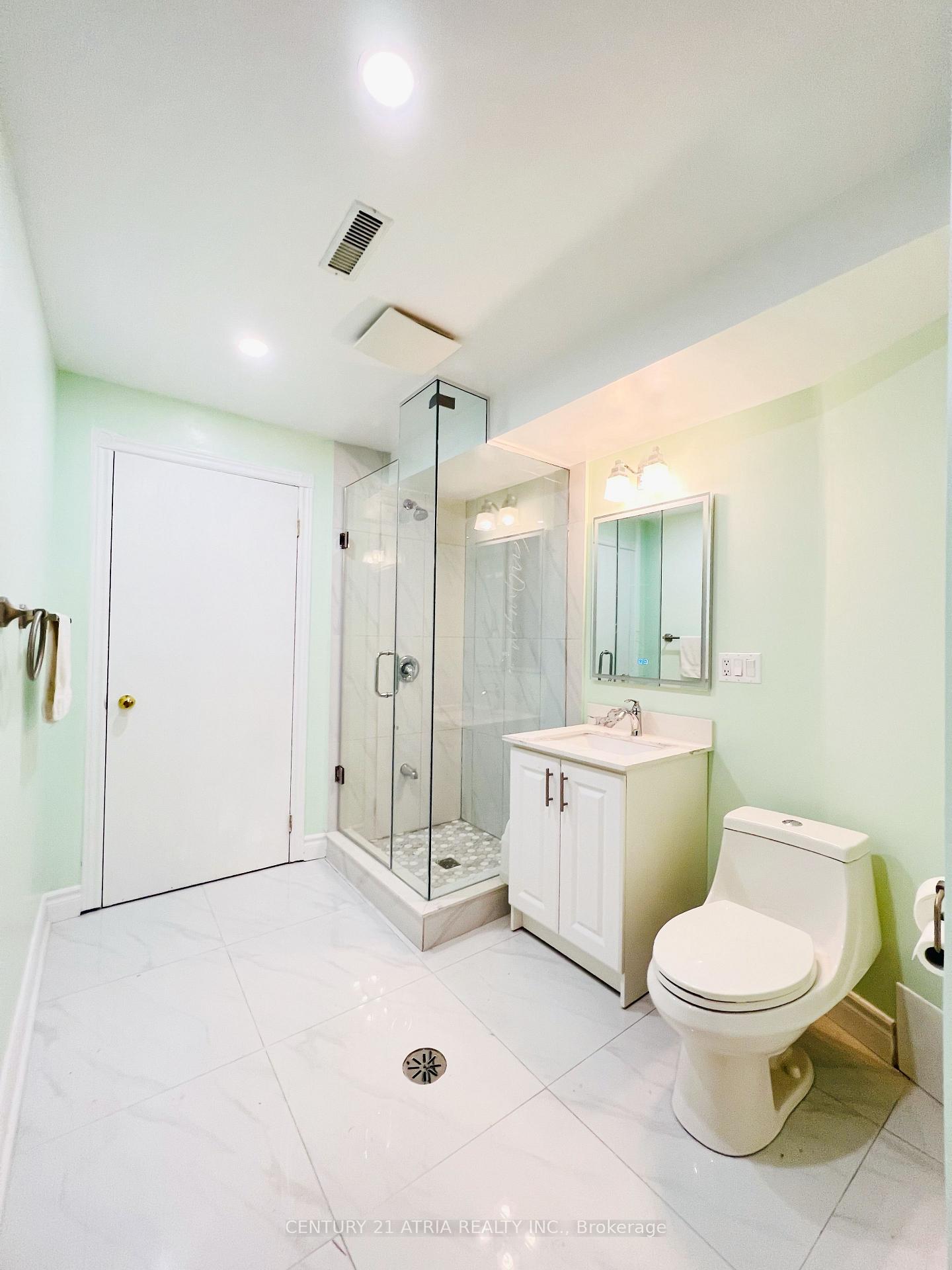Photo 15 of 30 Manda Drive, Vaughan, Vellore Village — HOMEH