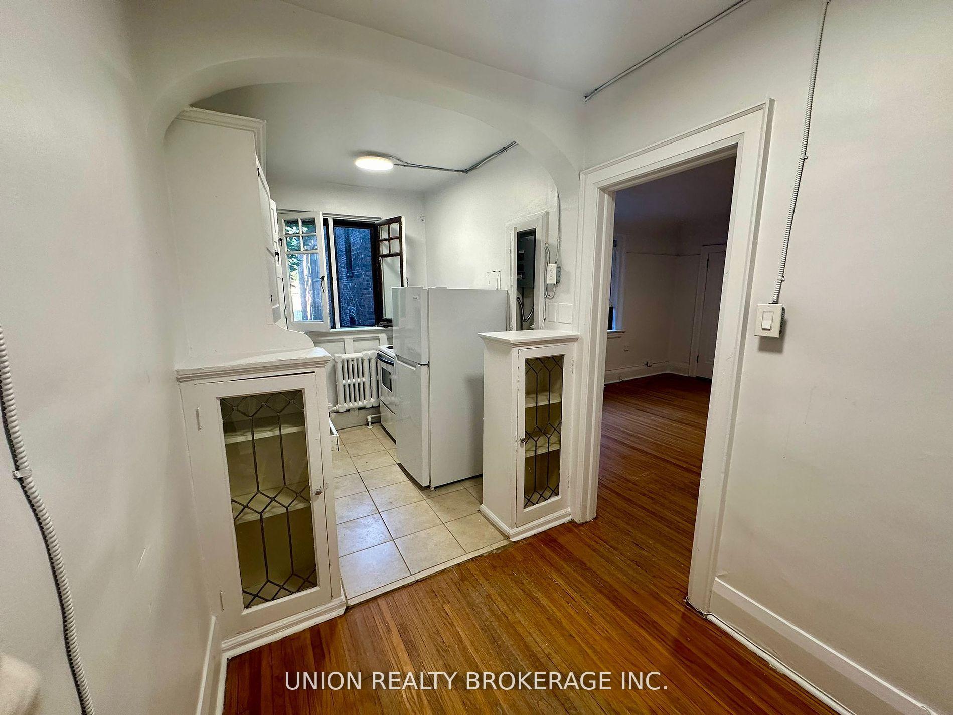 Photo 5 of Unit 10, 2393 Queen Street E, Toronto, The Beaches — HOMEH