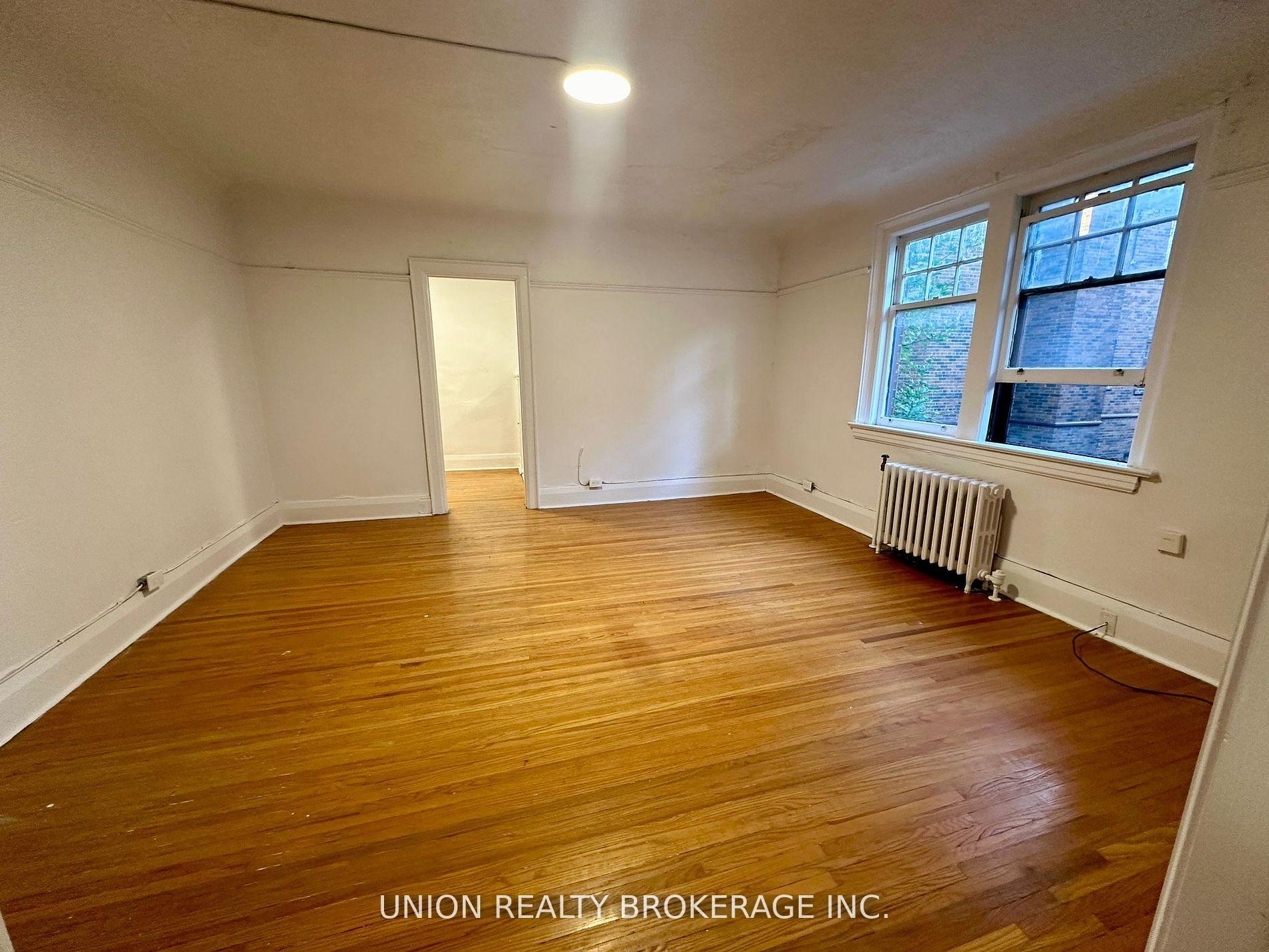 Photo 8 of Unit 10, 2393 Queen Street E, Toronto, The Beaches — HOMEH